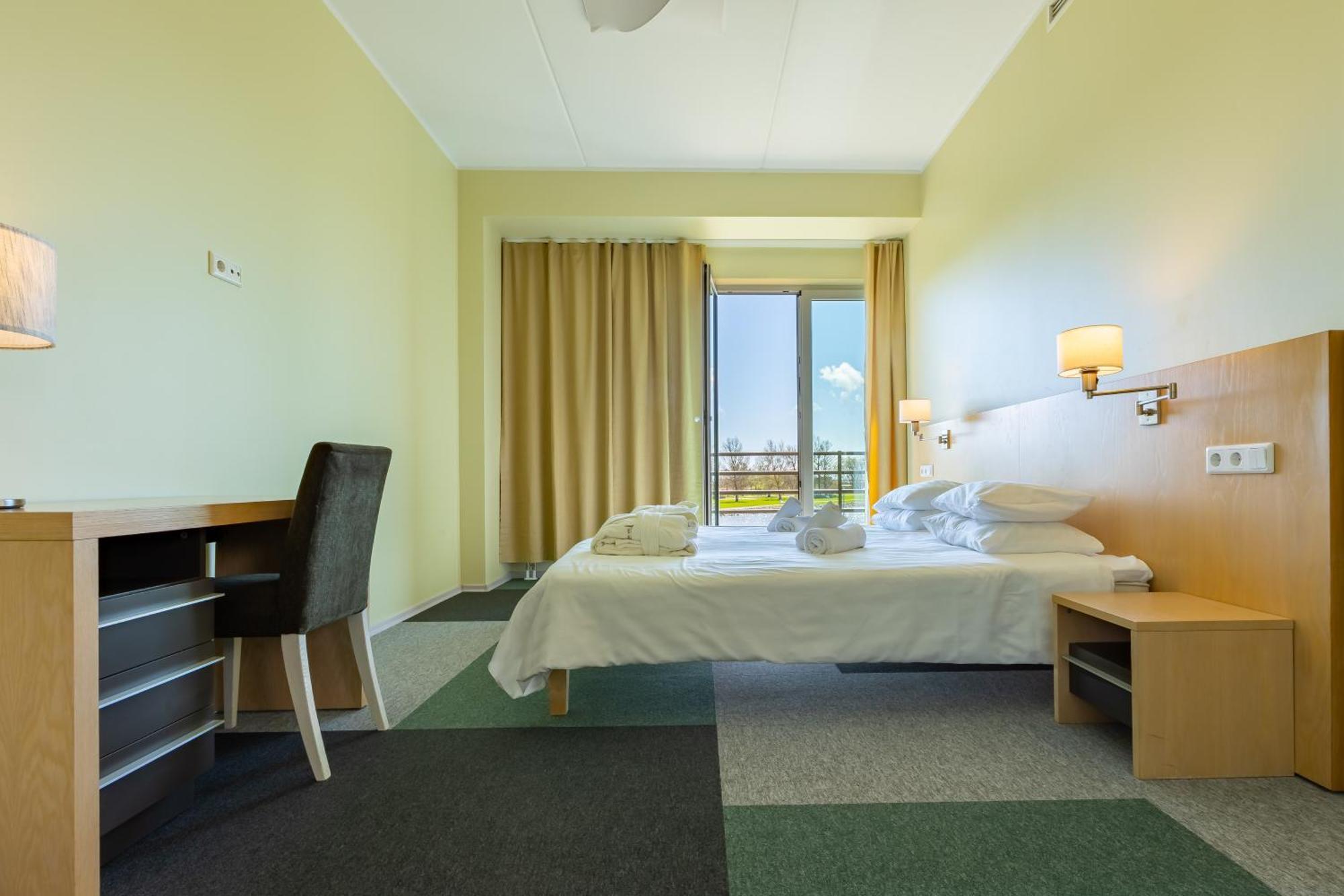 Meri Seaside Hotel & Spa كوريسارِ الغرفة الصورة