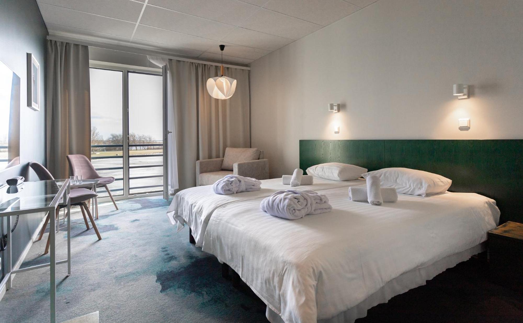 Meri Seaside Hotel & Spa كوريسارِ المظهر الخارجي الصورة