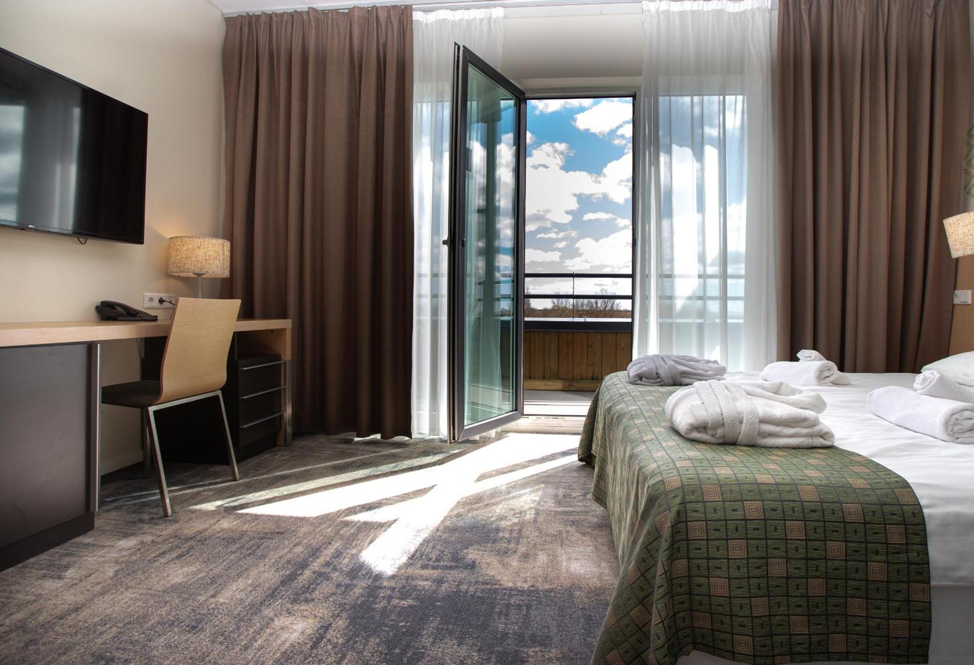 Meri Seaside Hotel & Spa كوريسارِ المظهر الخارجي الصورة